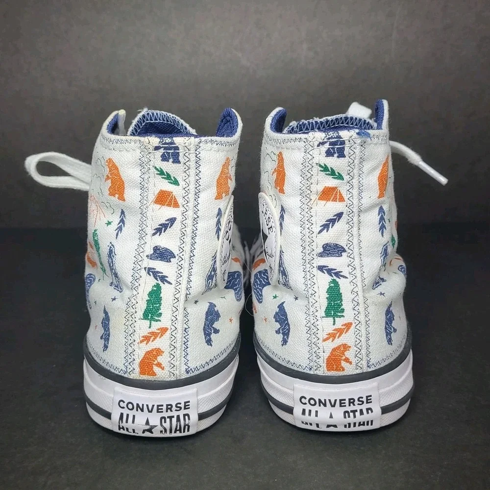 Converse Chuck Taylor All Star Kids Junior Size 2 Woodland Bear Print High Tops